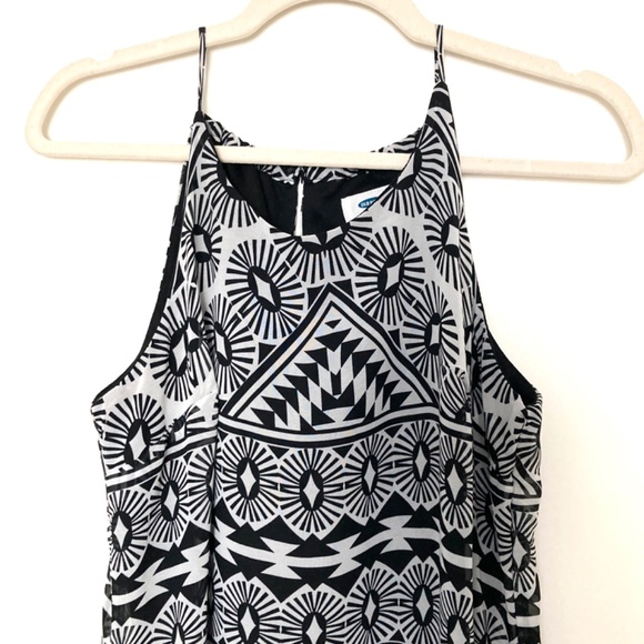 Old Navy Summer Maxi Dress - M - Like new - Picture 2 of 11